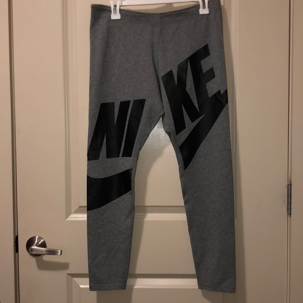 Nike leggings